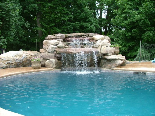 Waterfall Pool - Grandview Landscape